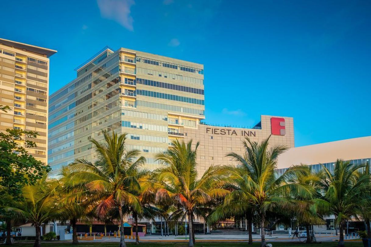 Lugar Fiesta Inn Cancún Las Américas