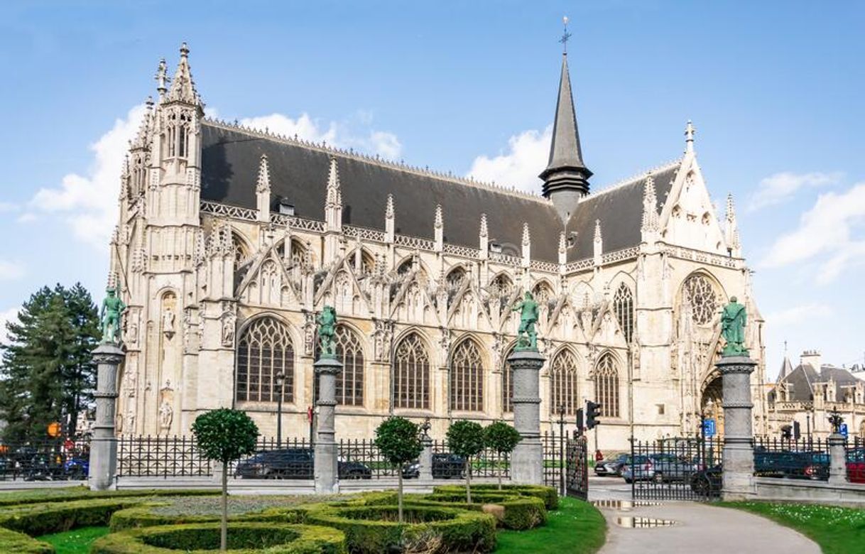 Lugar Notre-Dame du Sablon