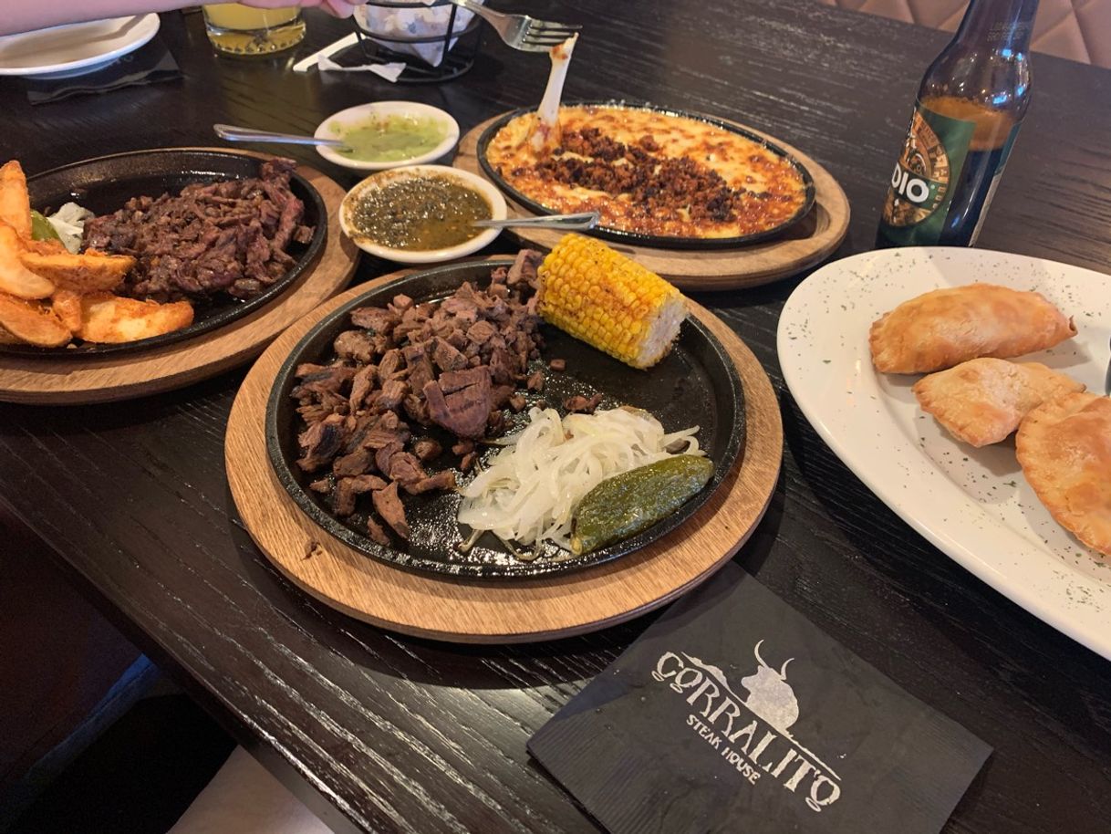 Restaurantes Corralito Steak House (1501 N. Zaragoza )