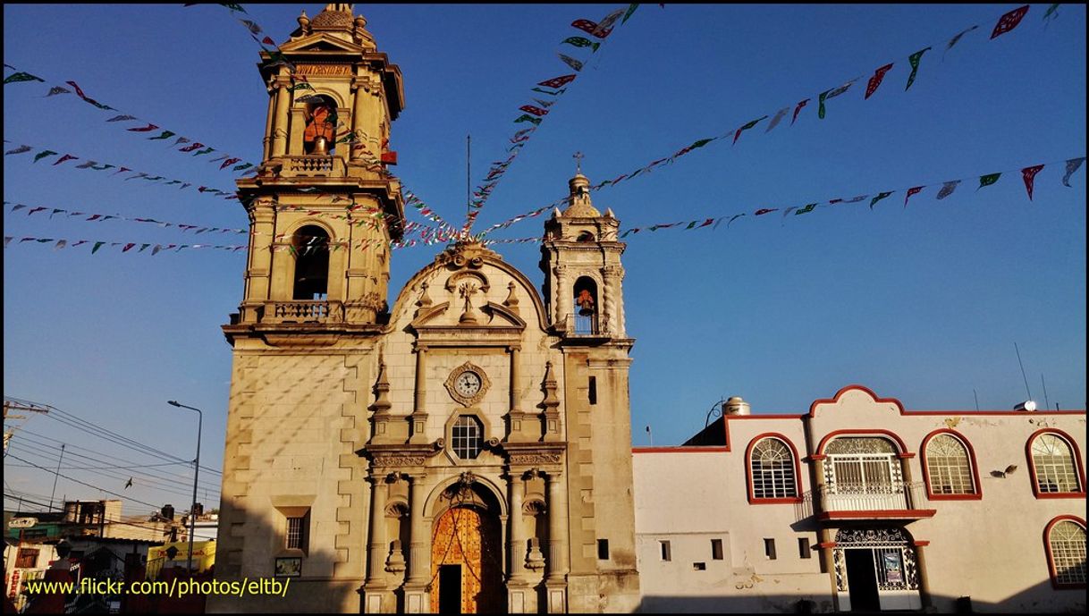 Lugar Iglesia