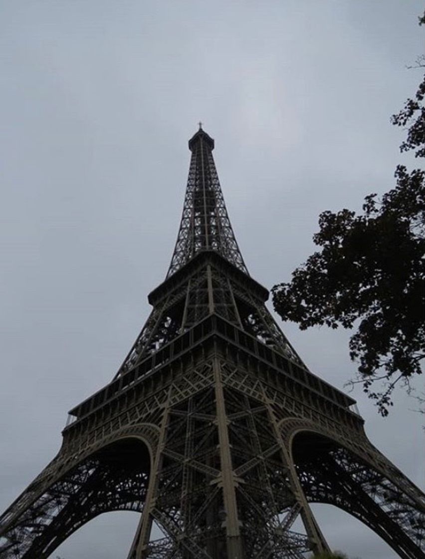 Place Torre Eiffel