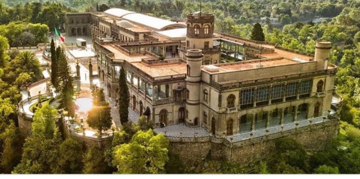 Place Chapultepec Castle