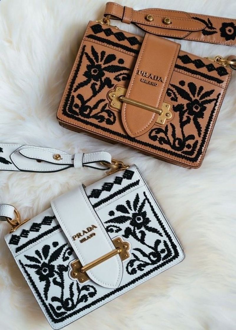 Social Prada