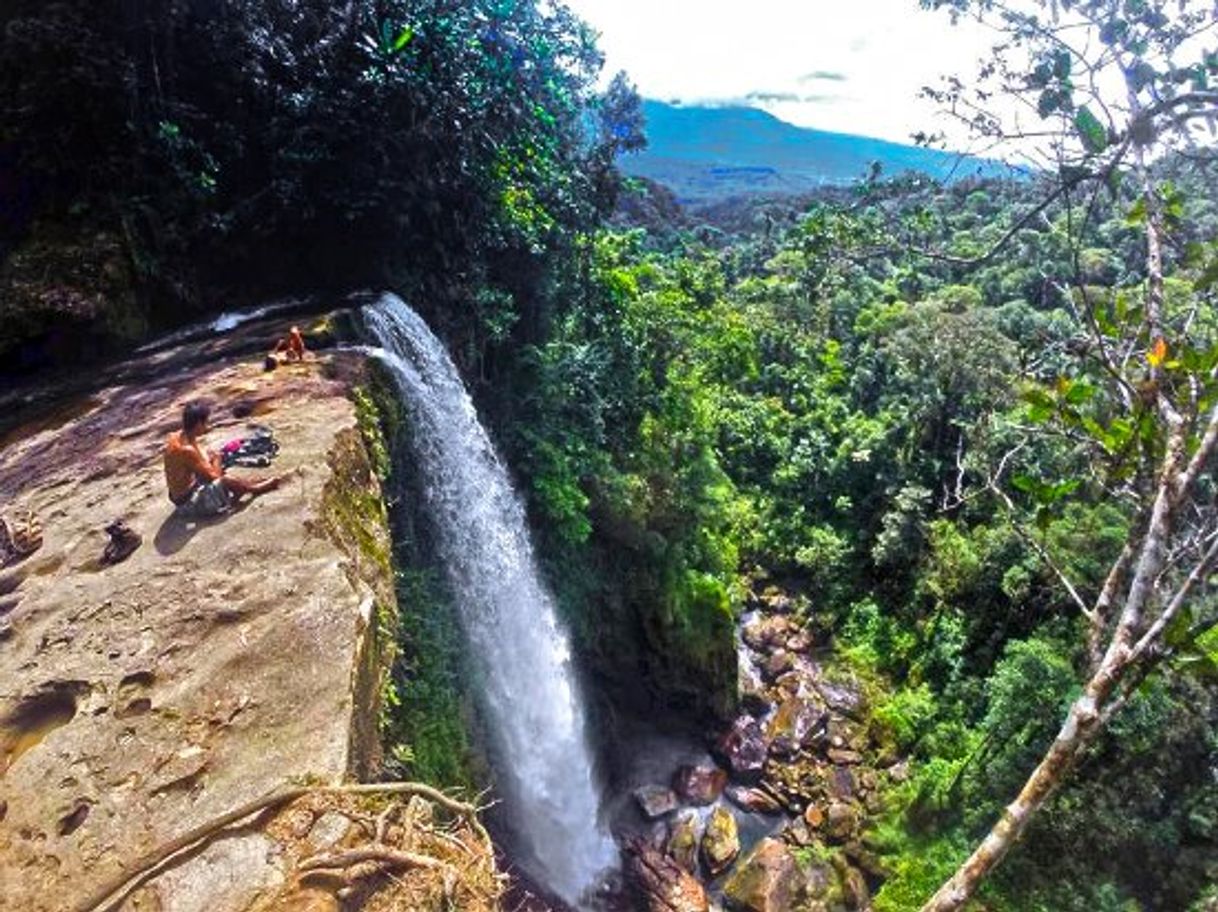 Lugar Cascada Fin del Mundo