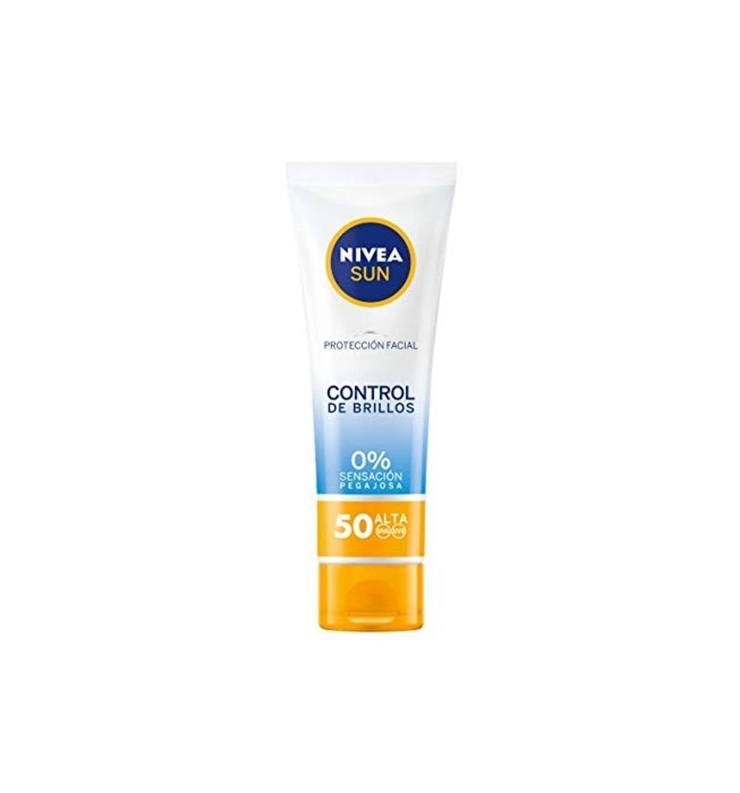 Social NIVEA SUN Protección Facial UV Control de Brillos FP50