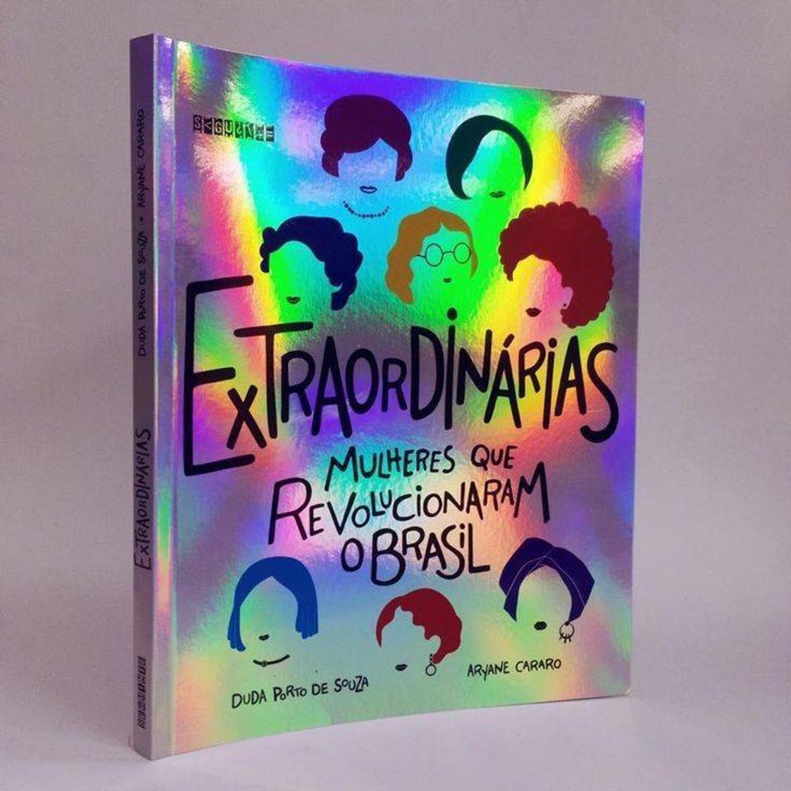 Moda Livro: Extraordinárias.