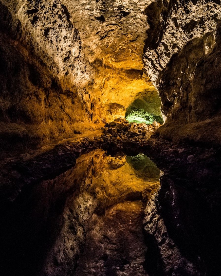 Places Cueva de los verdes