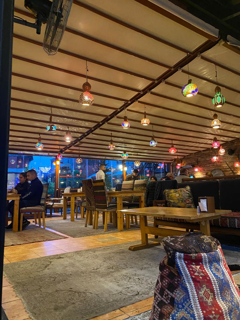 Restaurantes Palatium Cafe and Restaurant