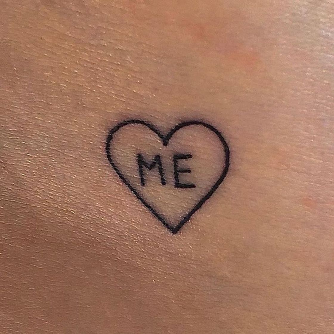 Moda self love tattoo