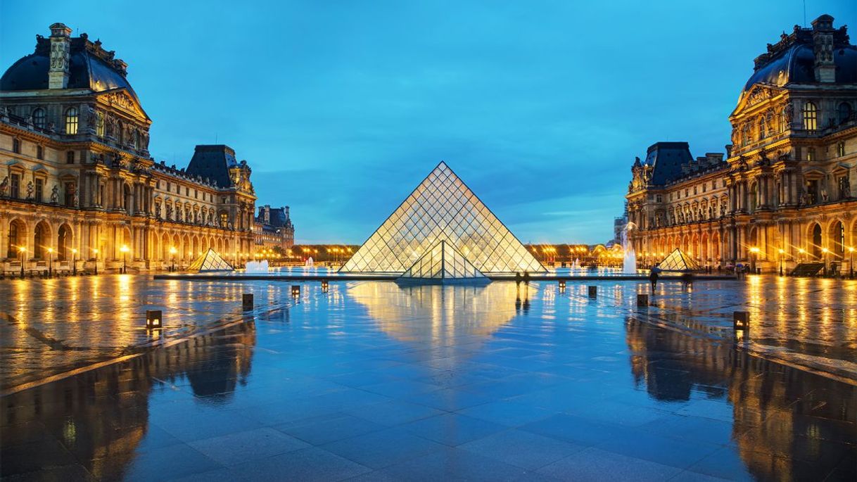 Place Museo del Louvre