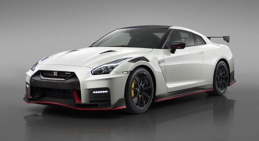 Nissan GT-R R35 Nismo 