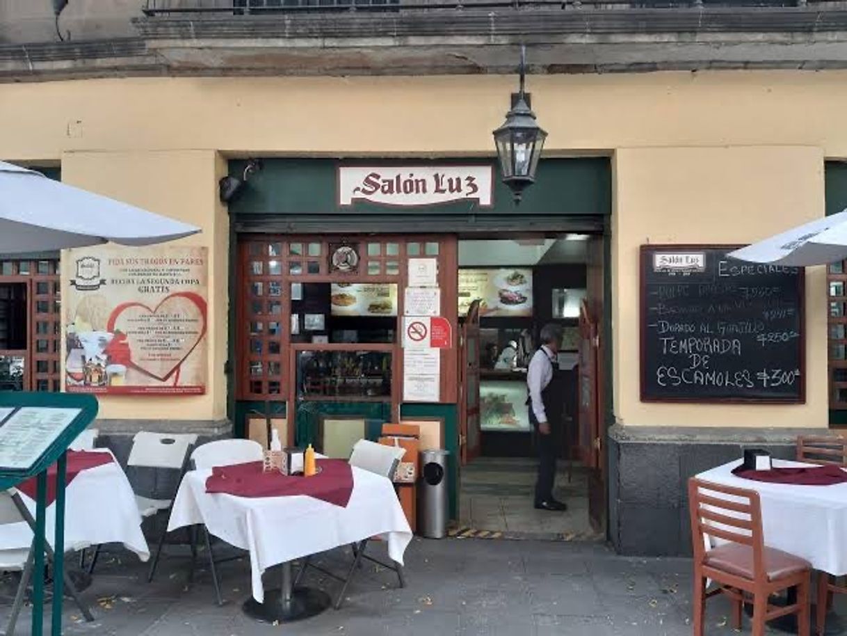 Restaurantes Salón Luz