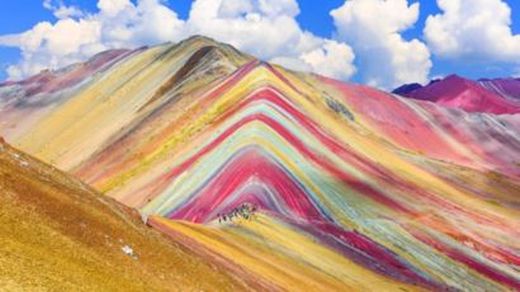 Montaña De Colores