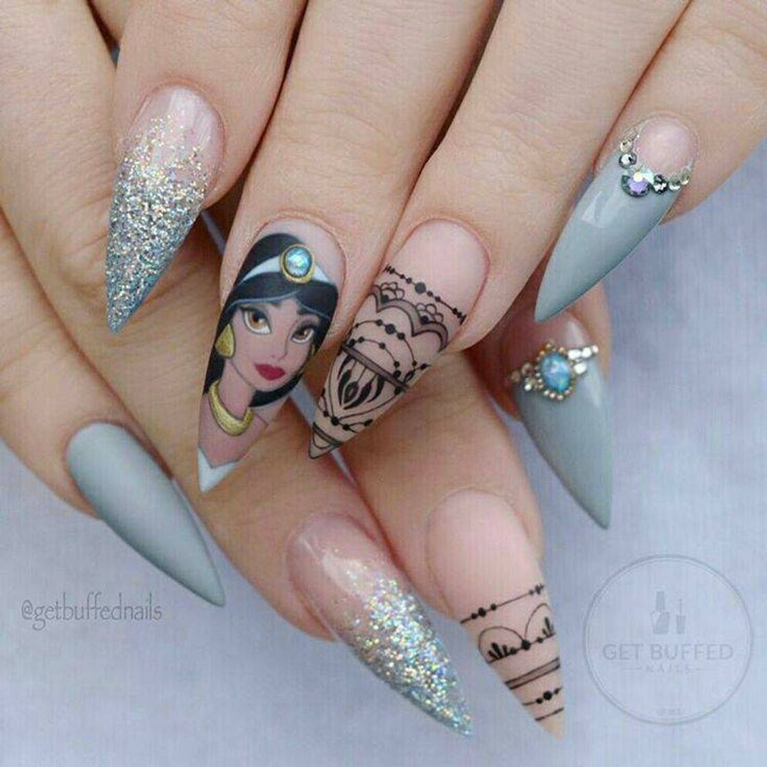 Unhas Disney