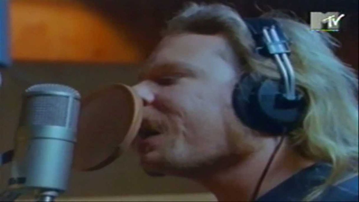 Music Metallica: Nothing Else Matters (Official Music Video) - YouTube