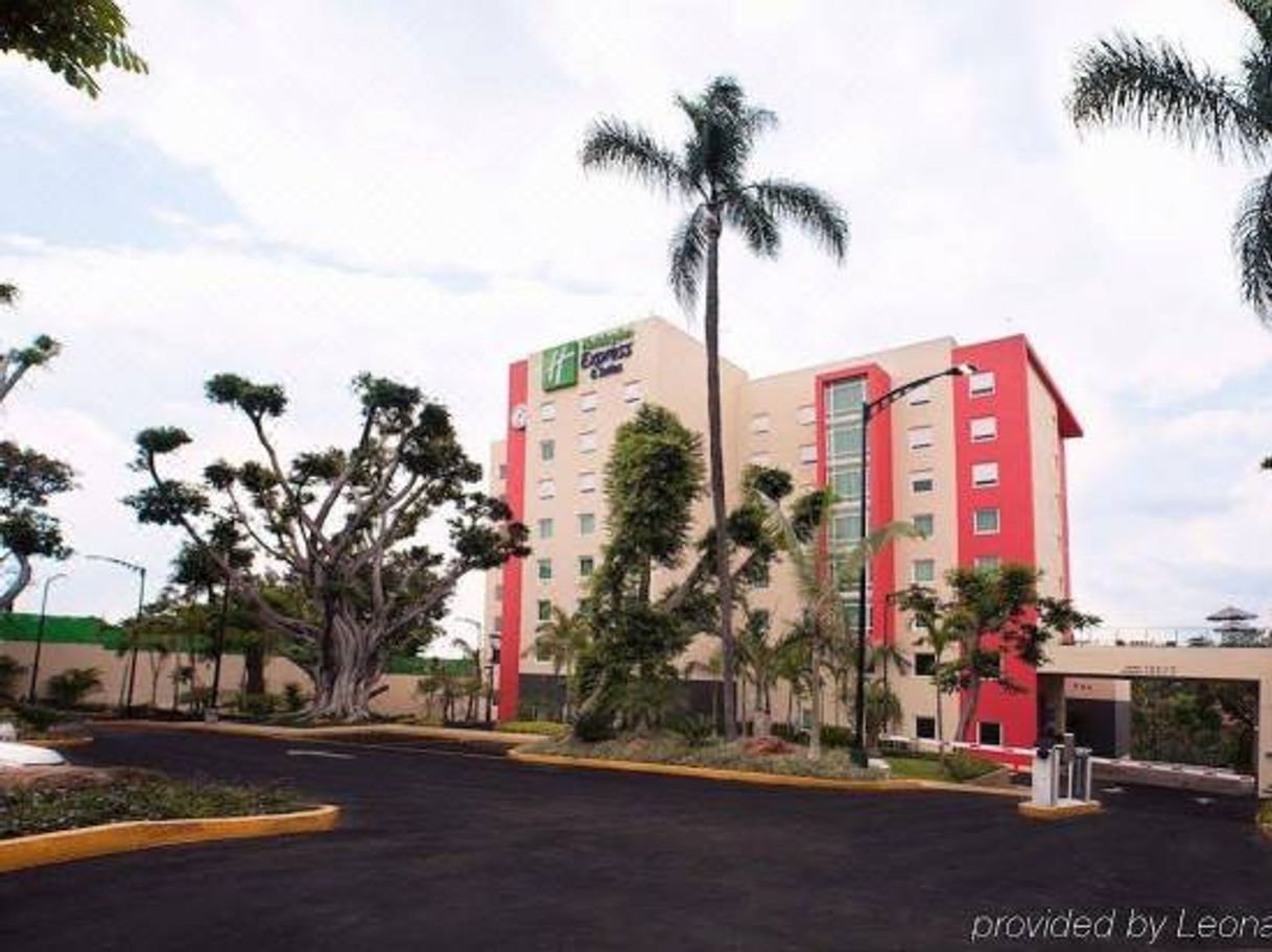 Lugar Holiday Inn Express & Suites Cuernavaca