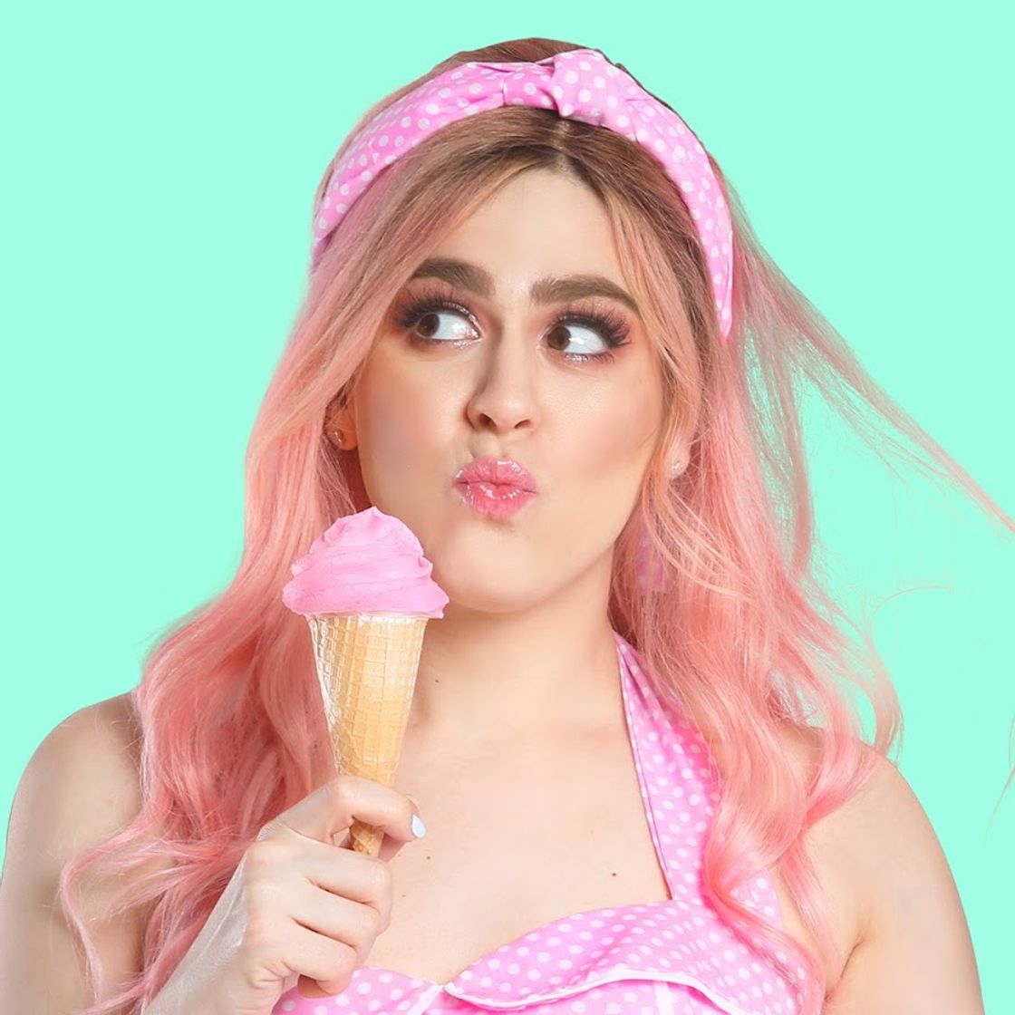 Social Mis Pastelitos - YouTube