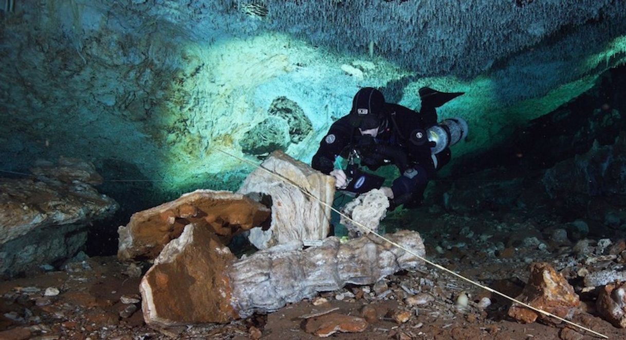 Social Minas de ocre en cenotes yucatecos