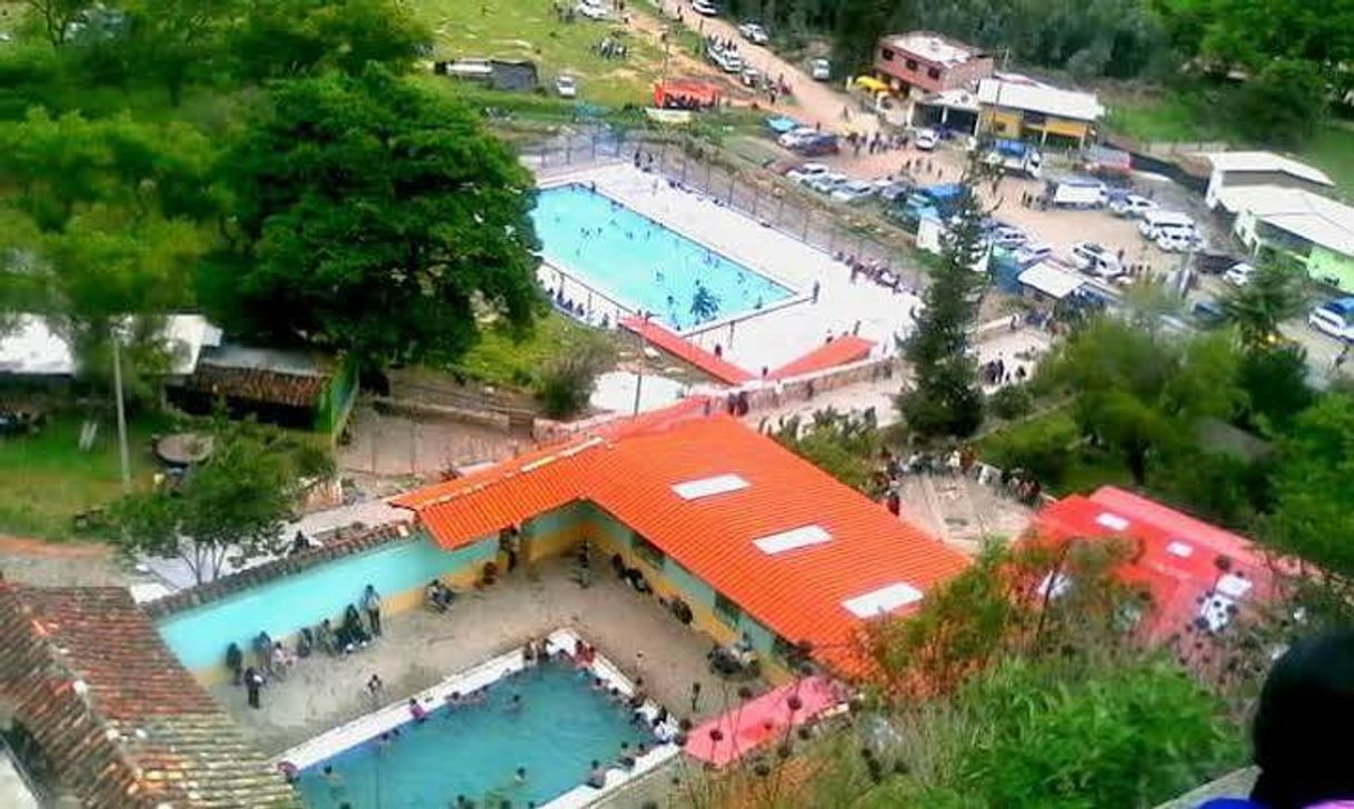 Lugares Piscina Aguas Termales de Yanazara