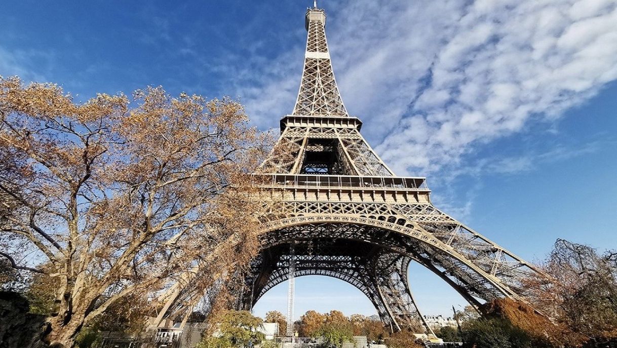 Place Torre Eiffel