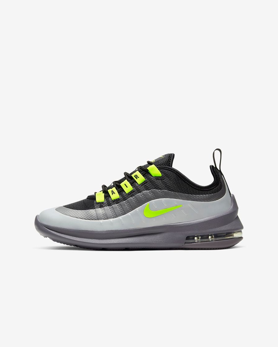 Social Nike Air MAX Axis