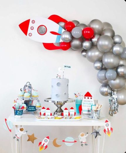 Out of this world kid’s birthday party 