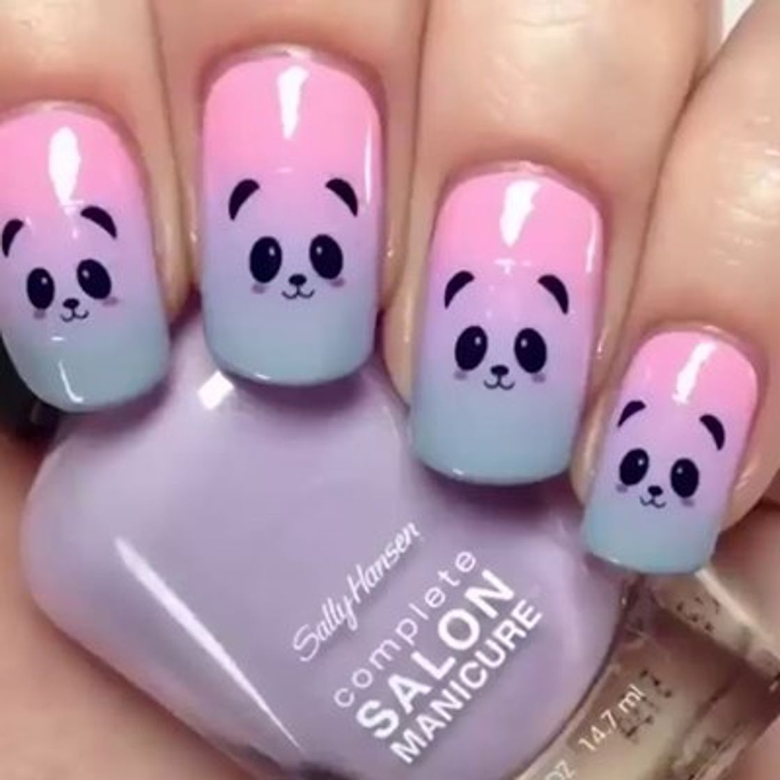 Moda Solo uñas 🤭🖤