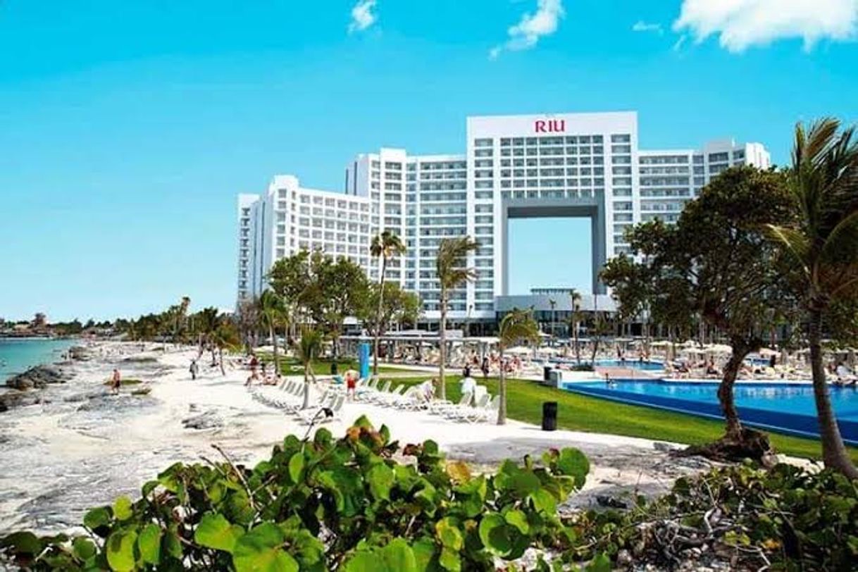 Lugar Riu Palace Peninsula