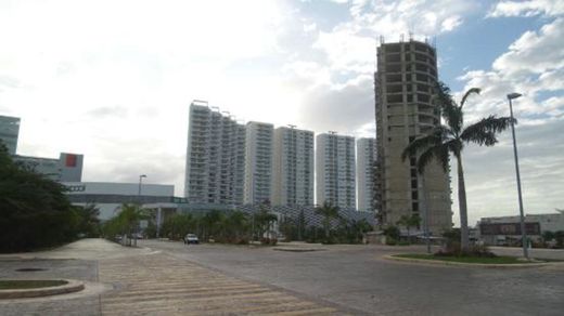 Malecón Cancún