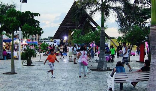 Parque de las Palapas, Cancún, México