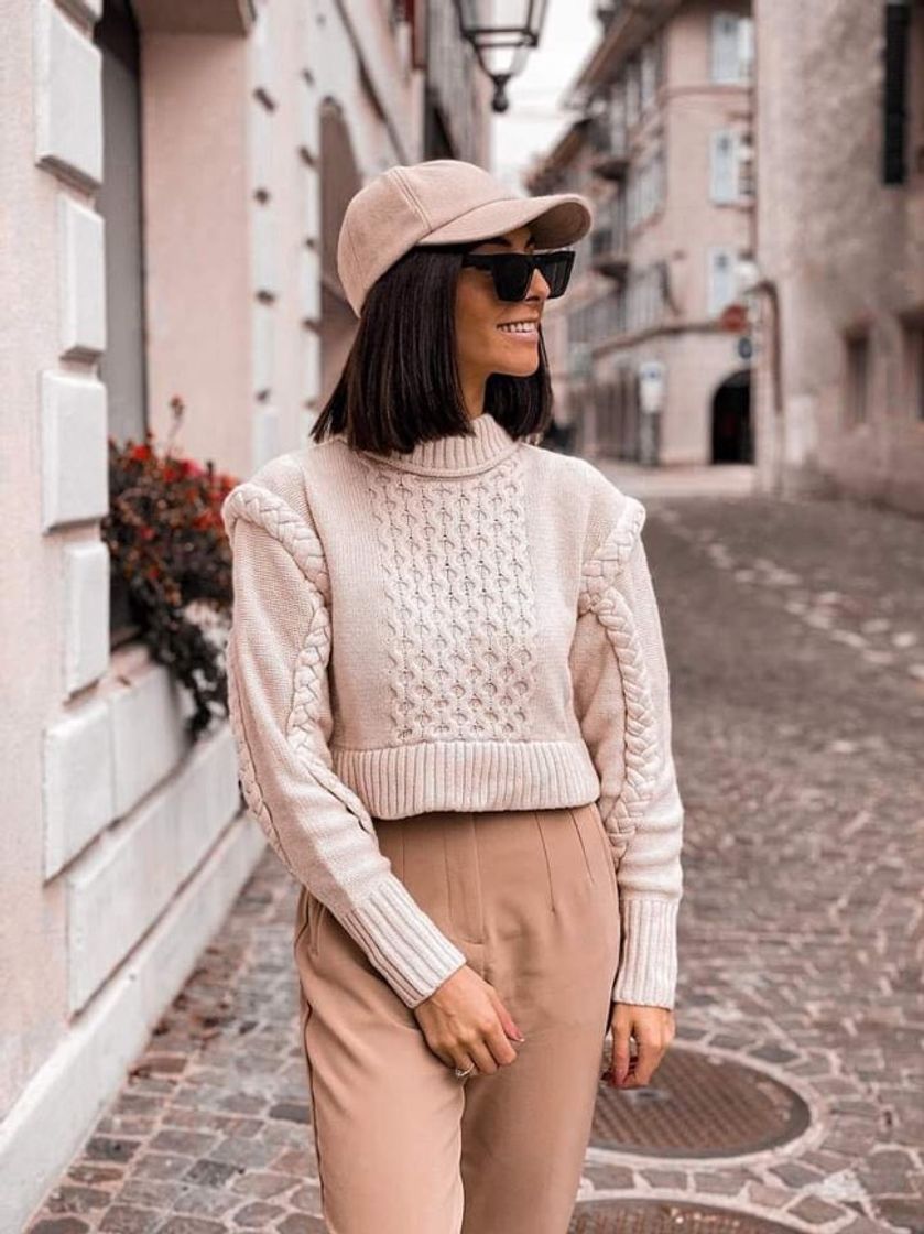 Sweater de malha com ombreiras