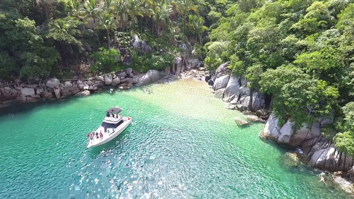 Lugar Colomitos Beach