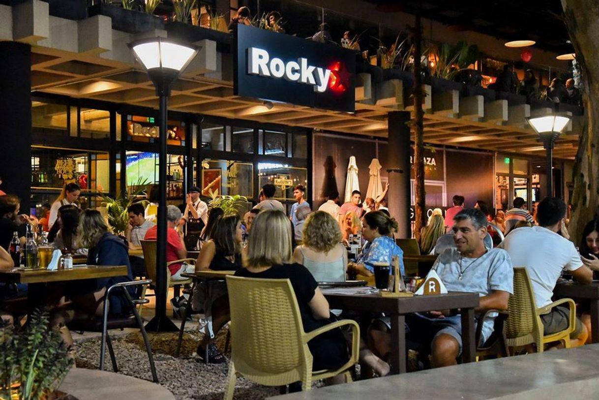 Restaurants Rocky Restaurant & Bar - Ramos