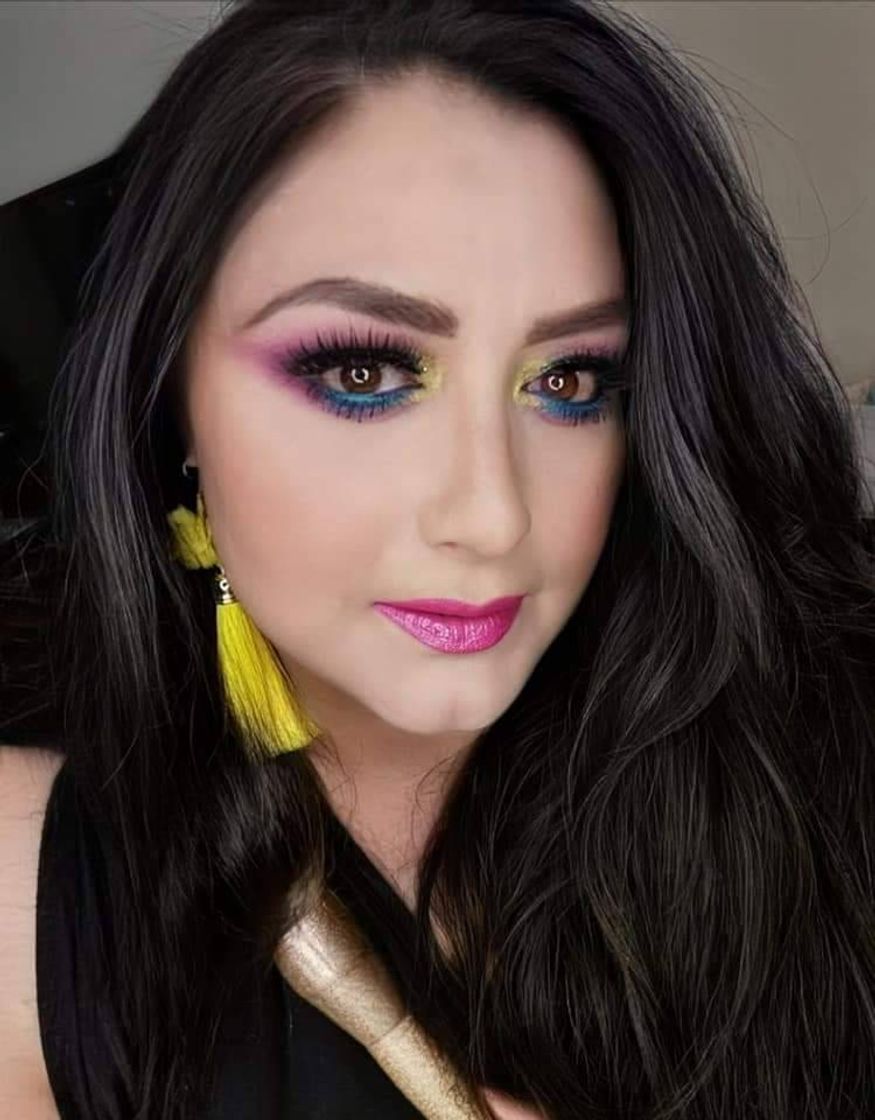 Fashion Maquilladora profesional que hace magia! 😍