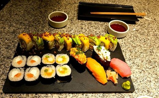 Sushi Roll Echegaray