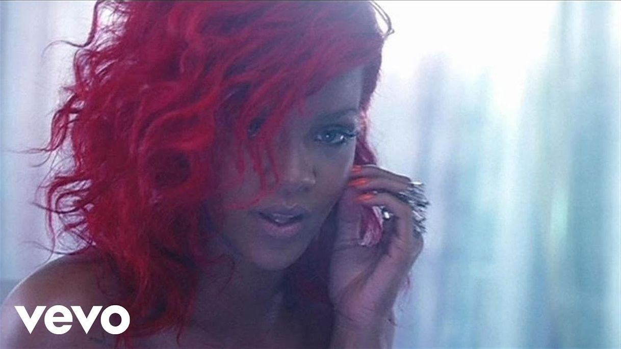 Fashion Rihanna - What's My Name? (Official Music Video) ft. Drake - YouTube