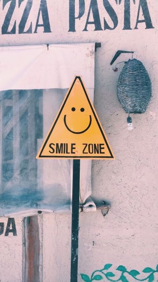 Social smile zone