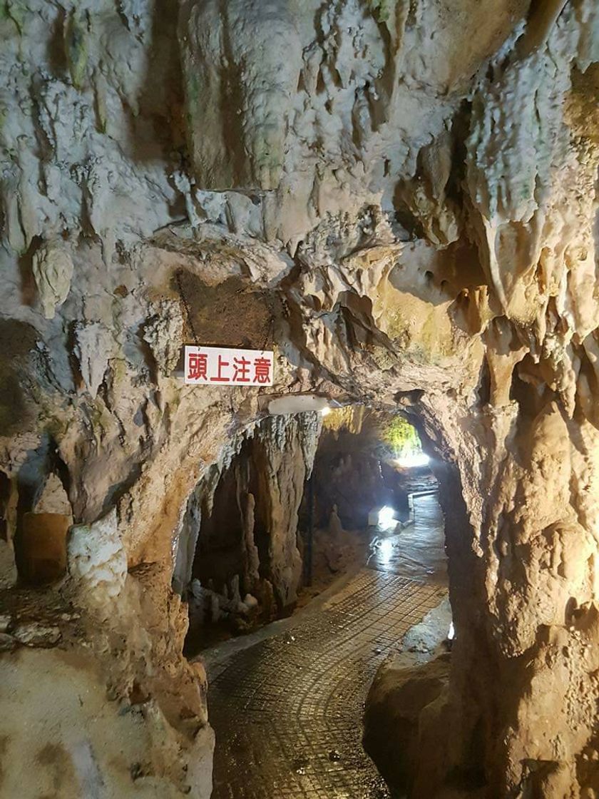 Lugar Limestone Cave