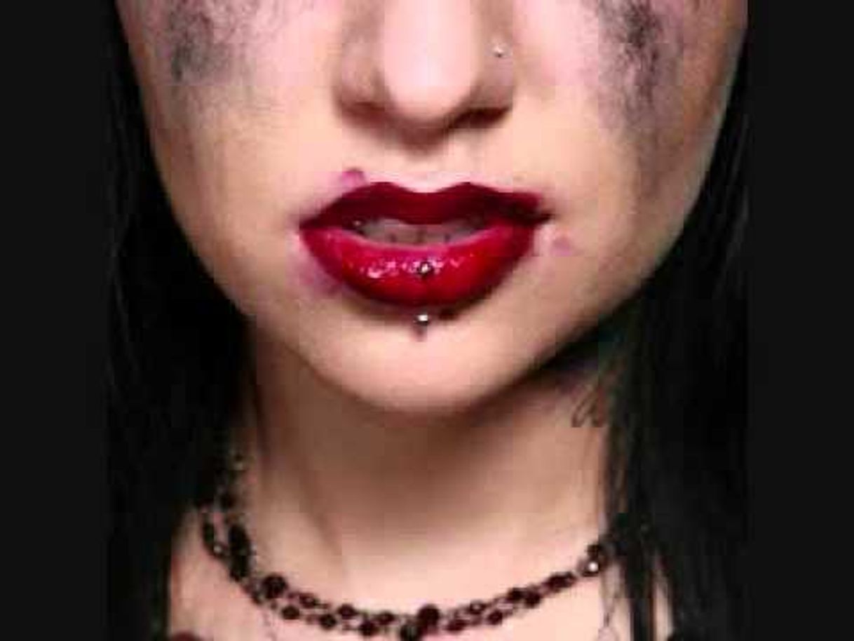 Canción Escape The Fate - Makeup (old version) 