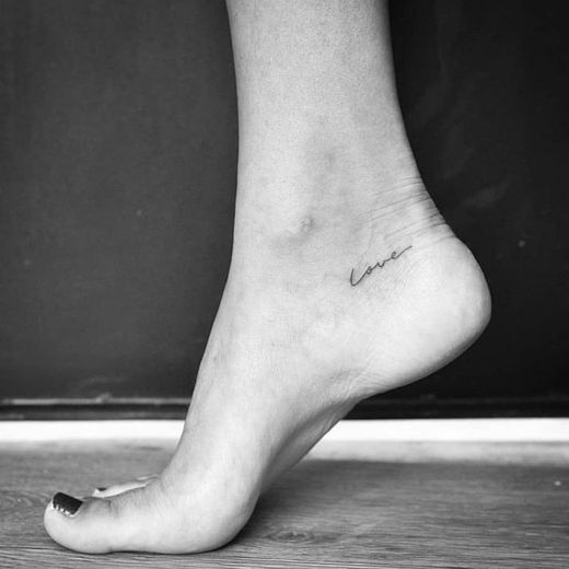 tatuagem pequena || love 
