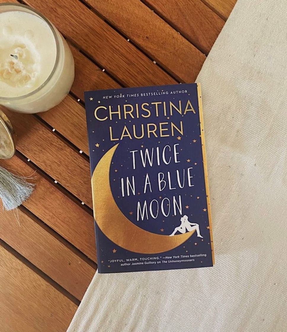 Fashion Twice in a blue moon de Christina Lauren