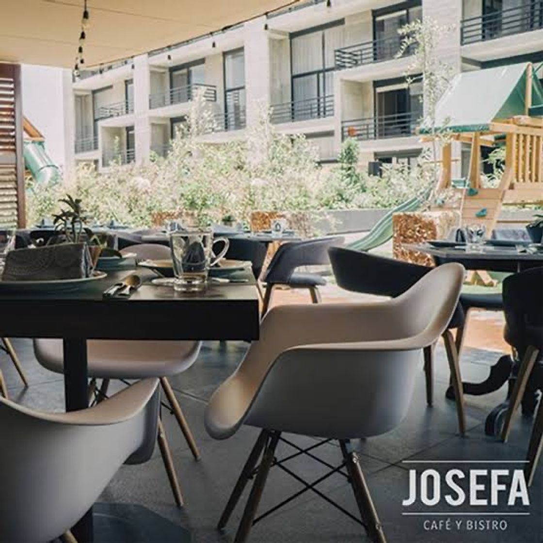 Restaurantes Josefa Cafe and Bistro