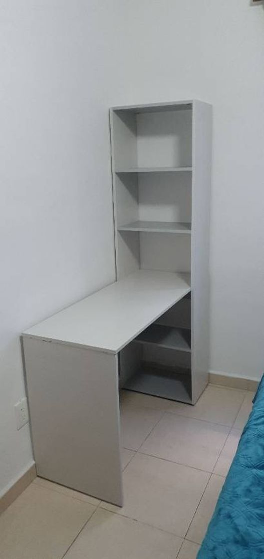 Social Escritorio con librero