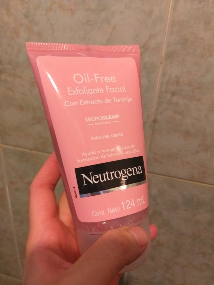 Product Exfoliante facial Neutrogena Oil Free con extracto de toronja 