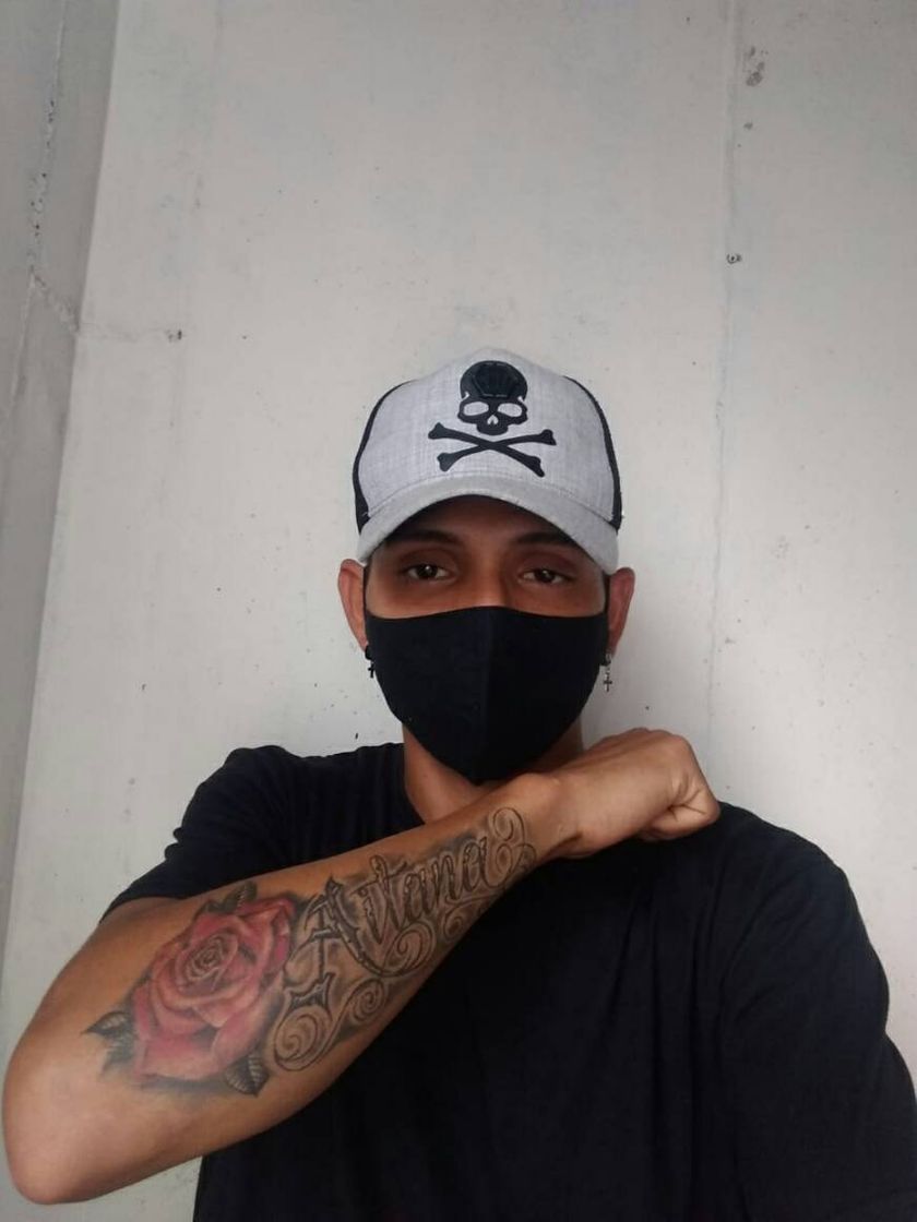 Canción Traigo mi vida plasmada en mi musica sere un #DiomedezDias😂