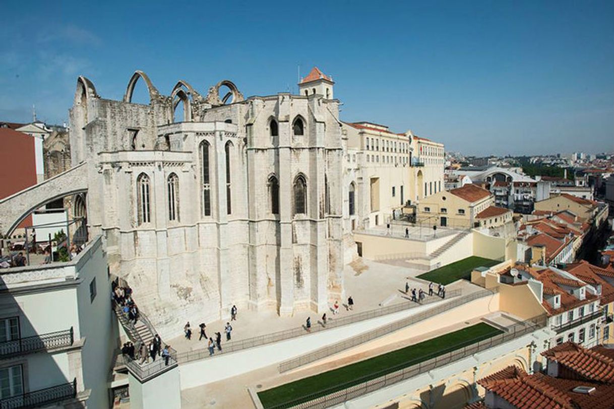 Lugar Convento do Carmo