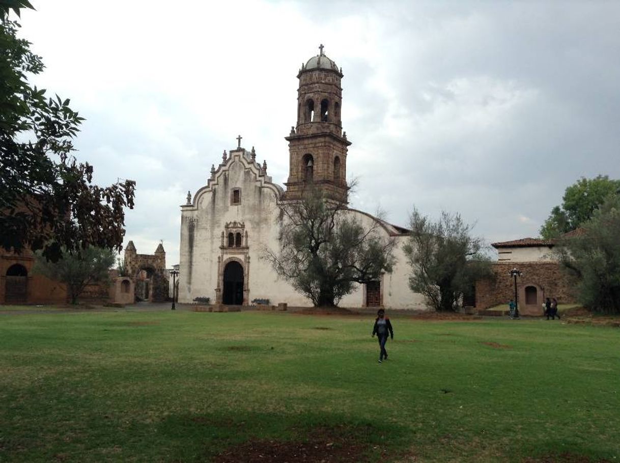 Lugar Tzintzuntzan