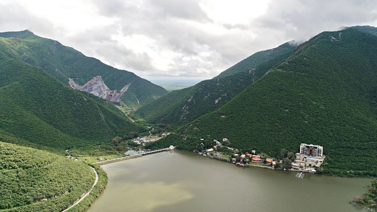 Lugar Presa de La Boca