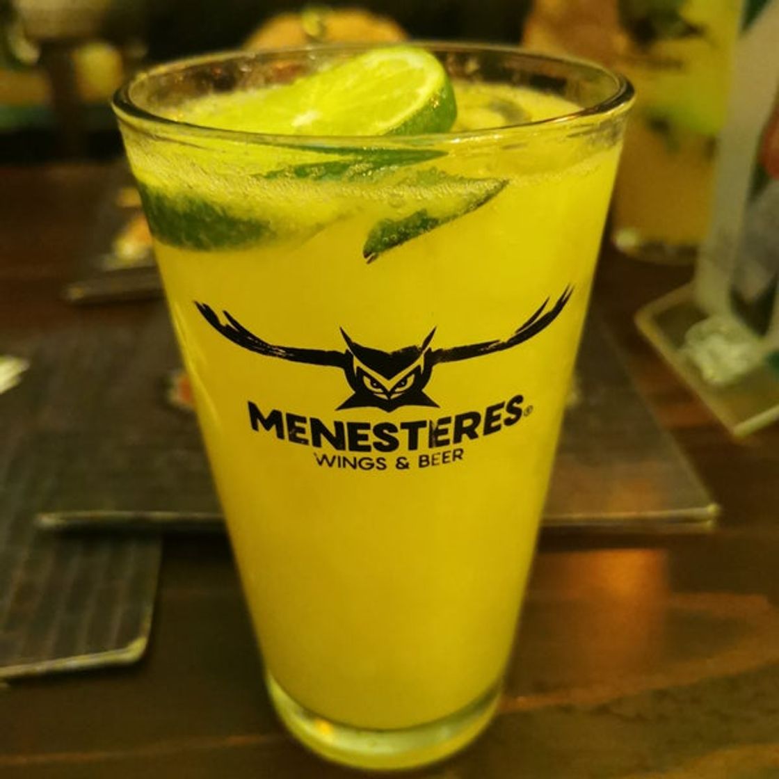 Restaurants Menesteres - Wings & Beer