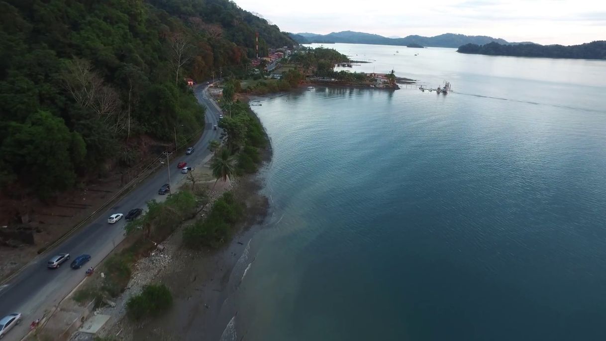 Restaurantes La Cuadra De Golfito (Mirador Maritimo)